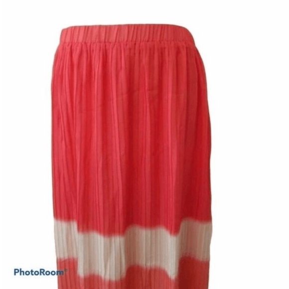 New With Tags Lane Bryant Size 18/20 Pleated Coral Long Lined Maxi Skirt - Picture 2 of 5